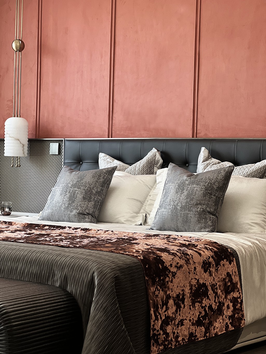 1739774936795371.jpg 22.jpg